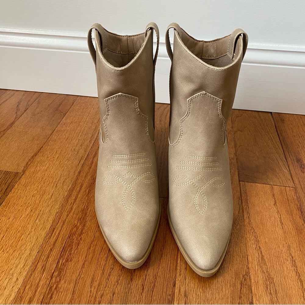 Rocky boots